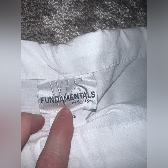 ⭐️Fundamentals, white scrub pants, size XS⭐️Great Used Condition⭐️ - Picture 4 of 12